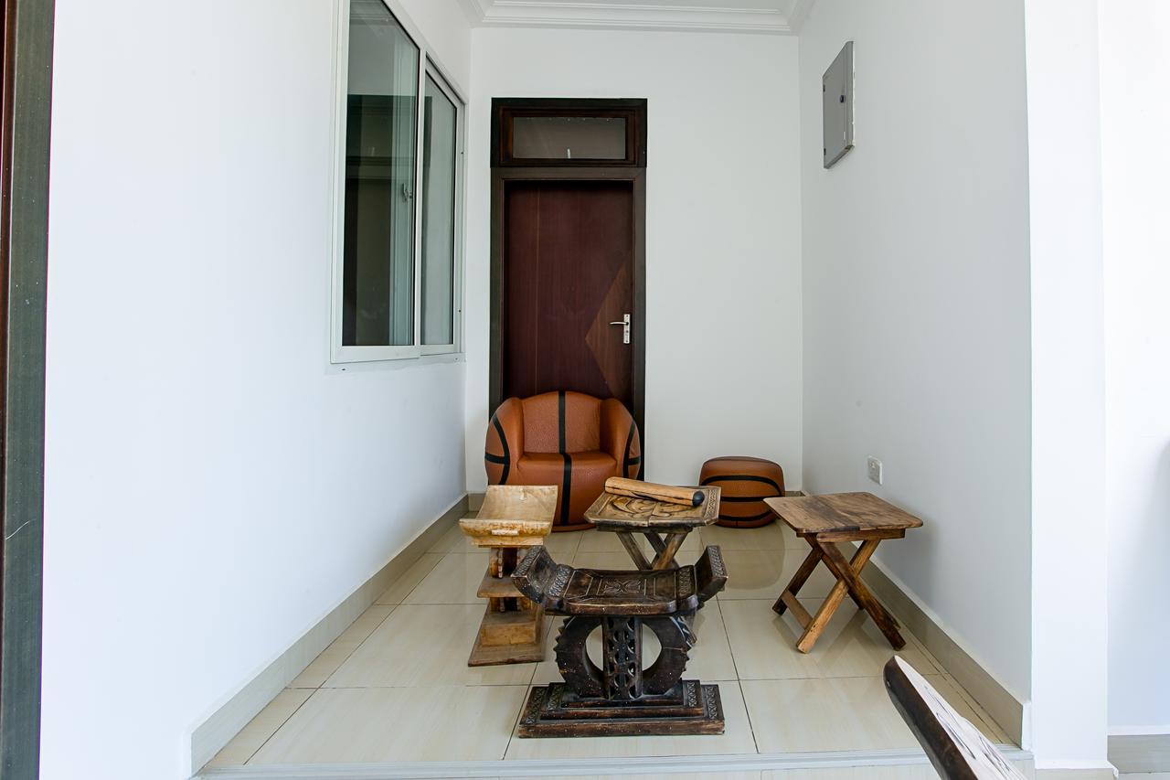 @Home Boutique B&B Hostel And Suite Accra Eksteriør billede