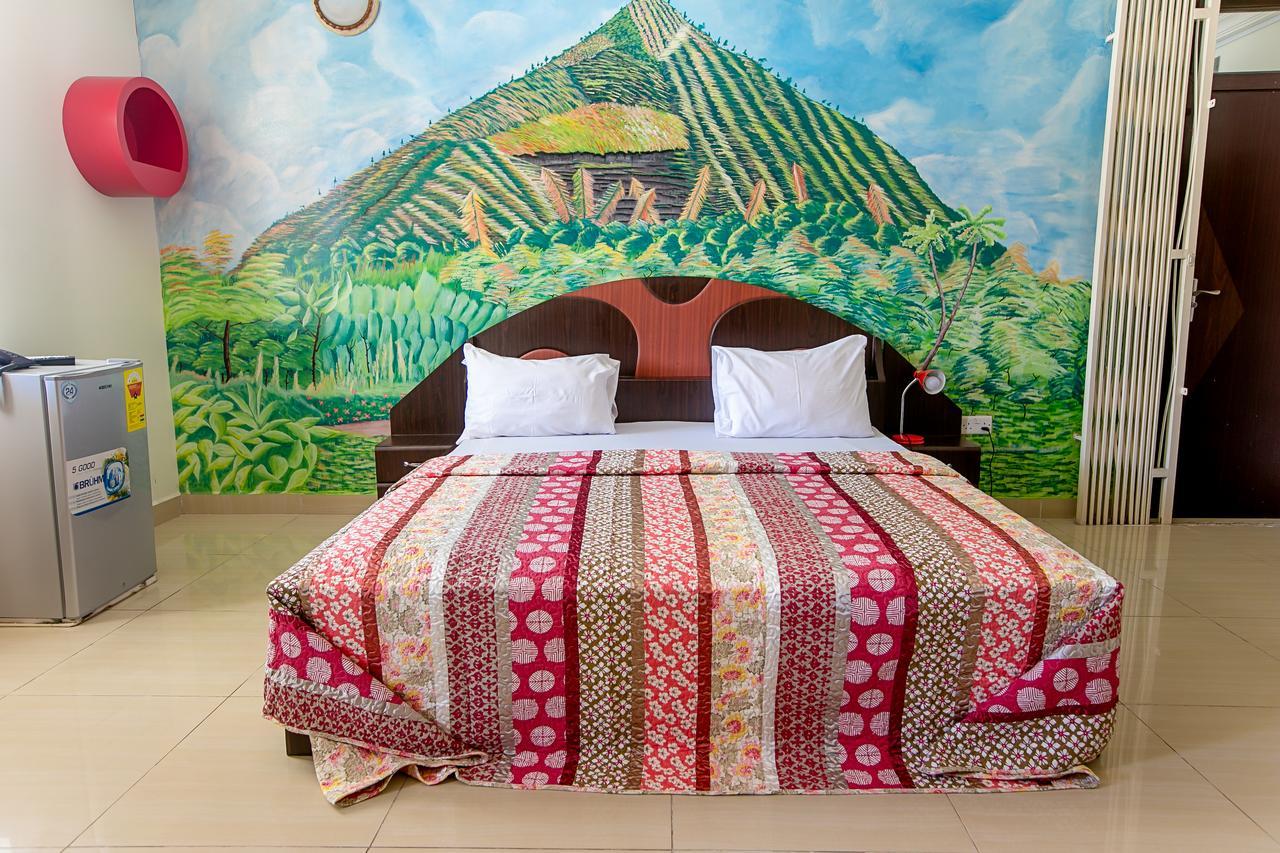 @Home Boutique B&B Hostel And Suite Accra Eksteriør billede